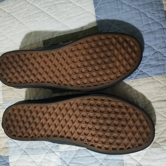 Vans Leopard Skull Slip-On Shoes - Picture 3 of 4